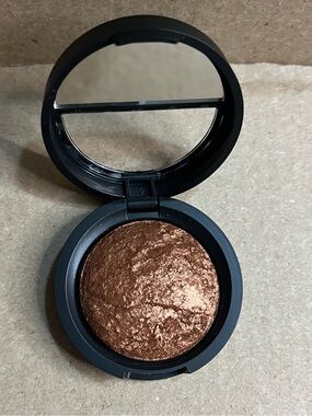New Without Box Laura Geller Baked Marble Eyeshadow Caramelized Copper .06 oz